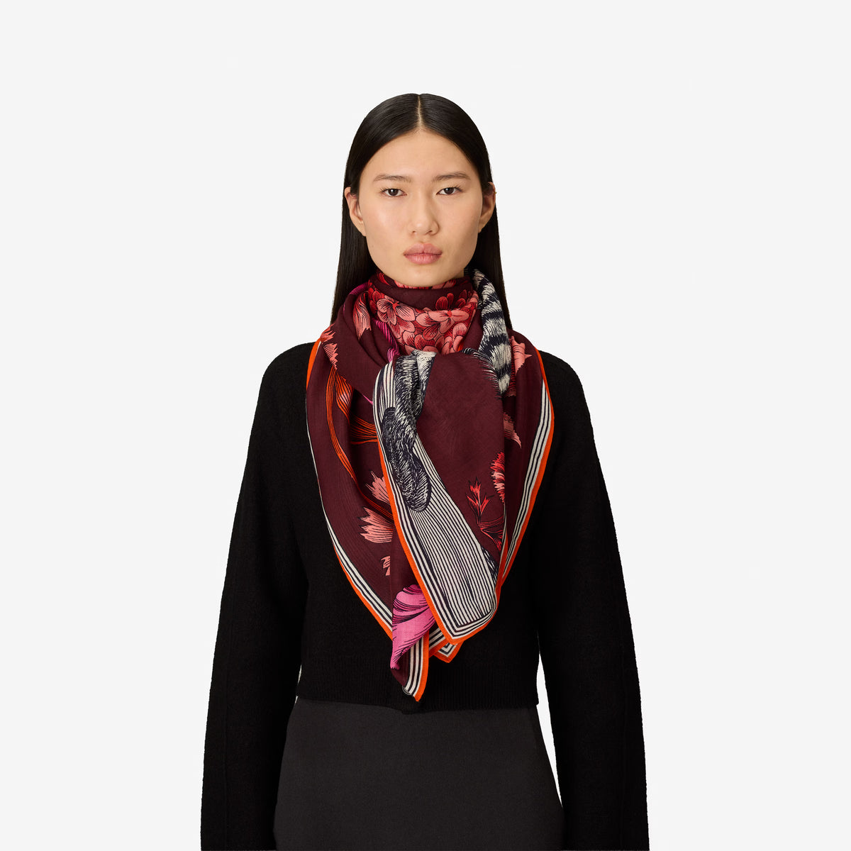 Square 130 - Gustav - Burgundy