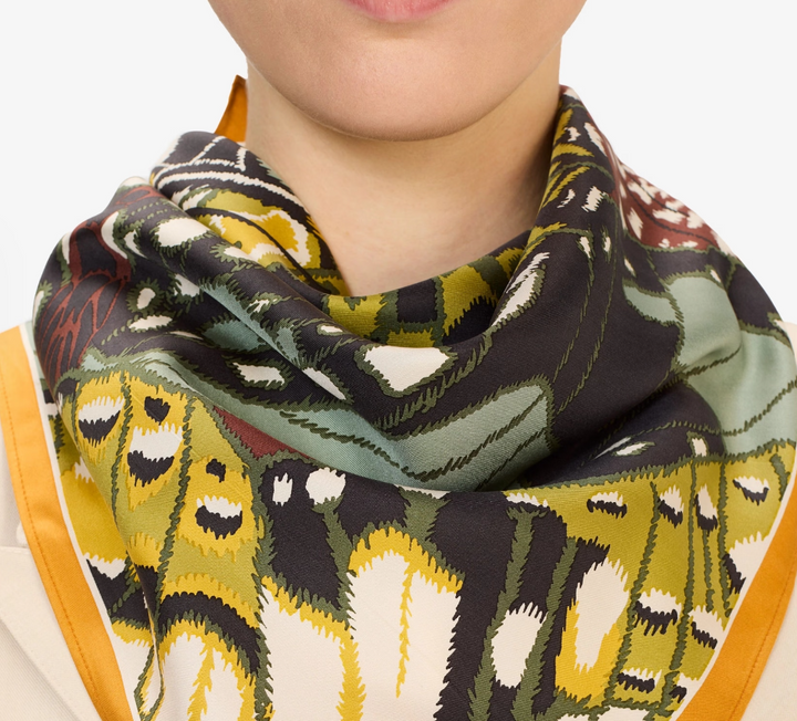 Square Scarf Papillons 65 on Natural Ground