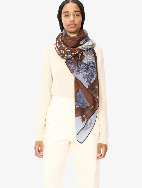 Quatre Saisons Square Scarf 100 in Natural/Brown/Blue