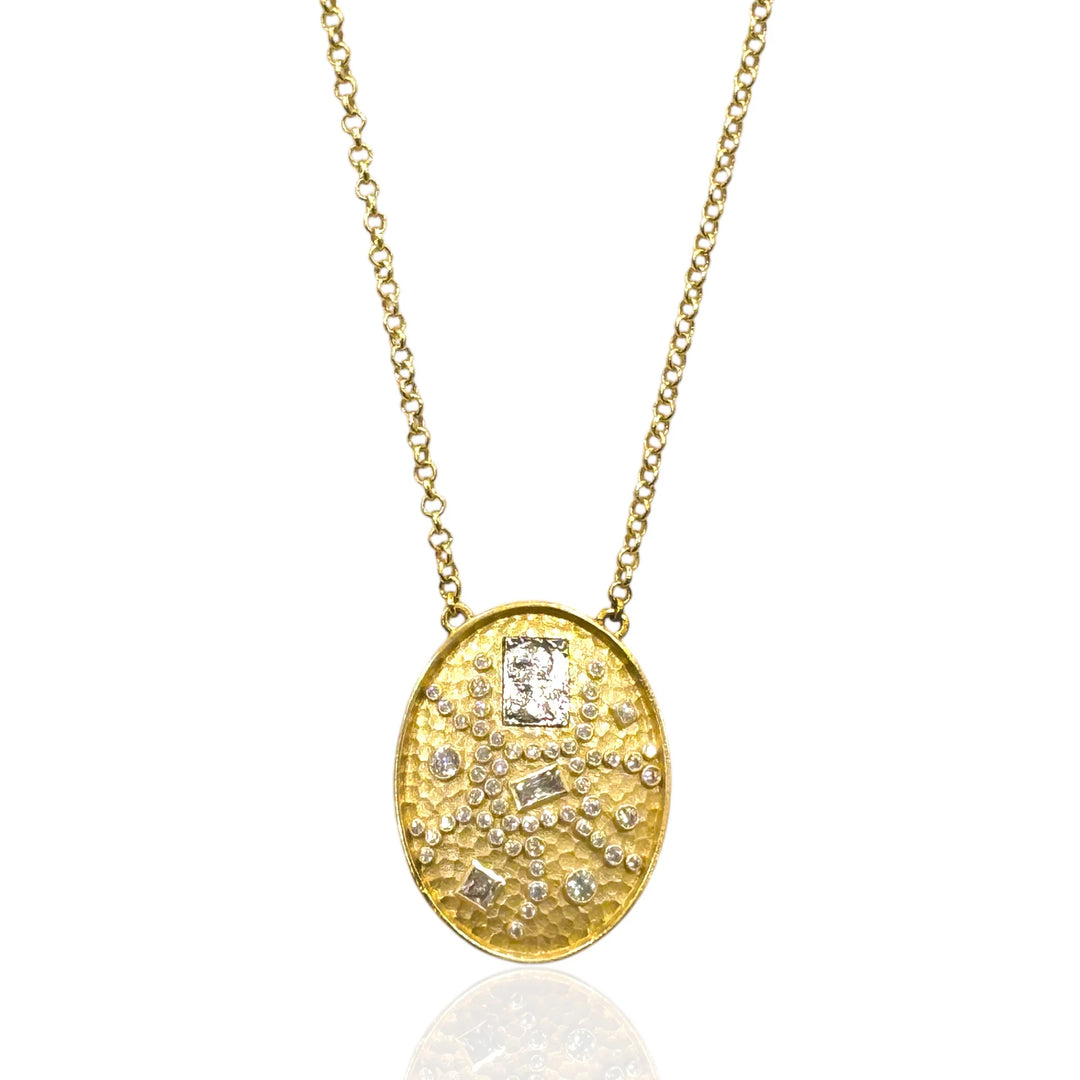 GOLD SABLE PENDANT NECKLACE