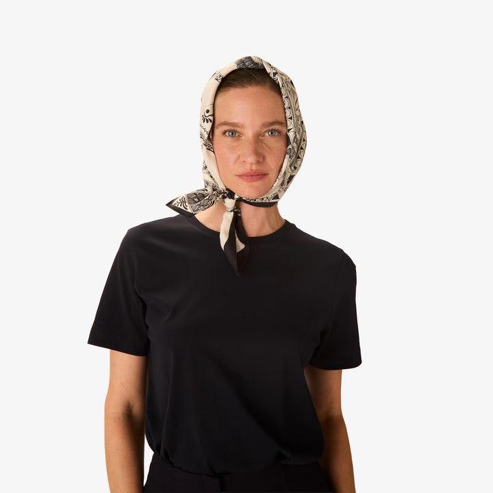 Carre 65 Barocco Black Square Scarf