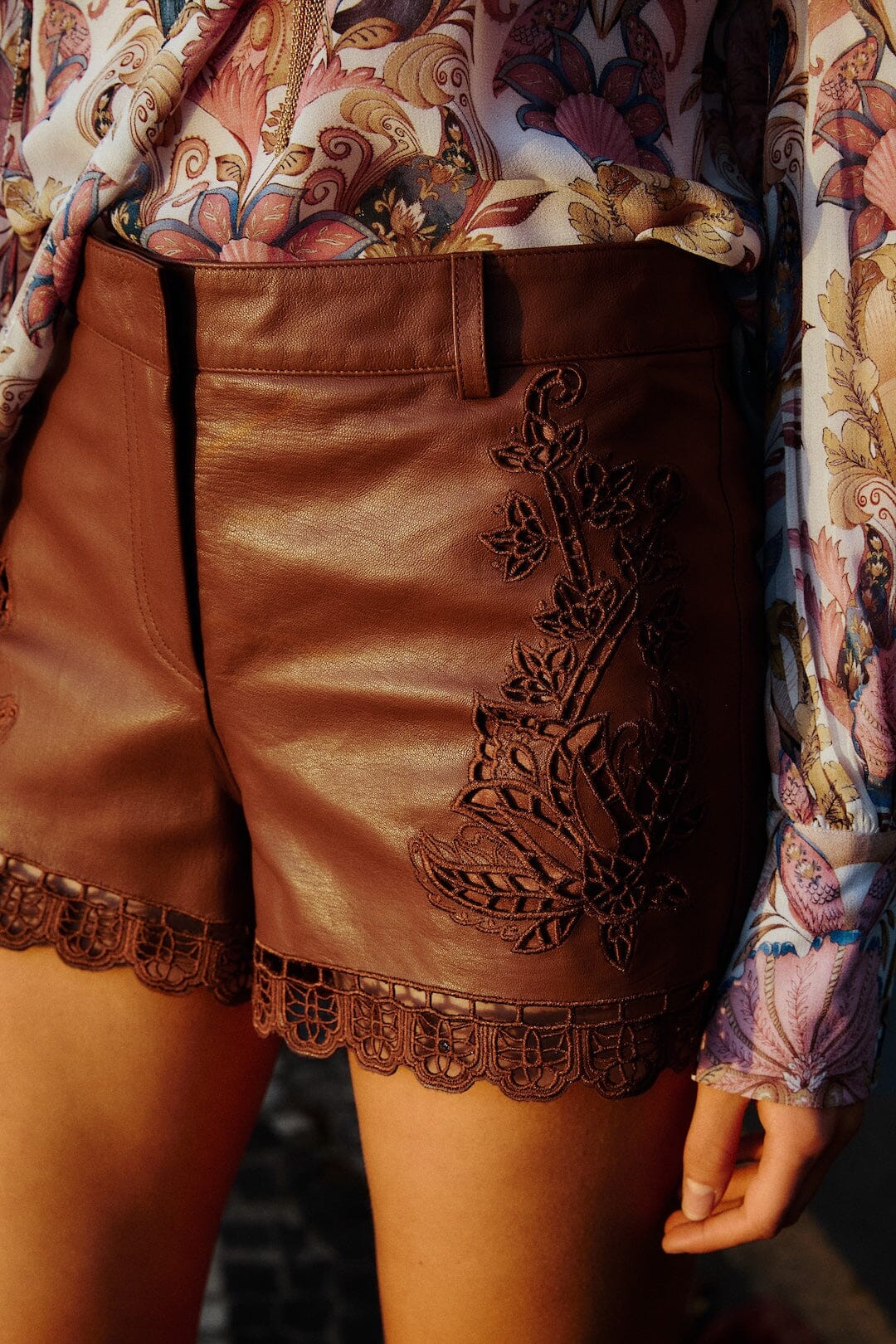 Richelieu Caramel Leather Short