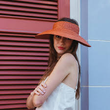 Redwood Visor in Brick