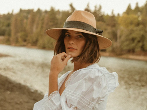 Freya Cosmos Hat in Butterscotch and Black