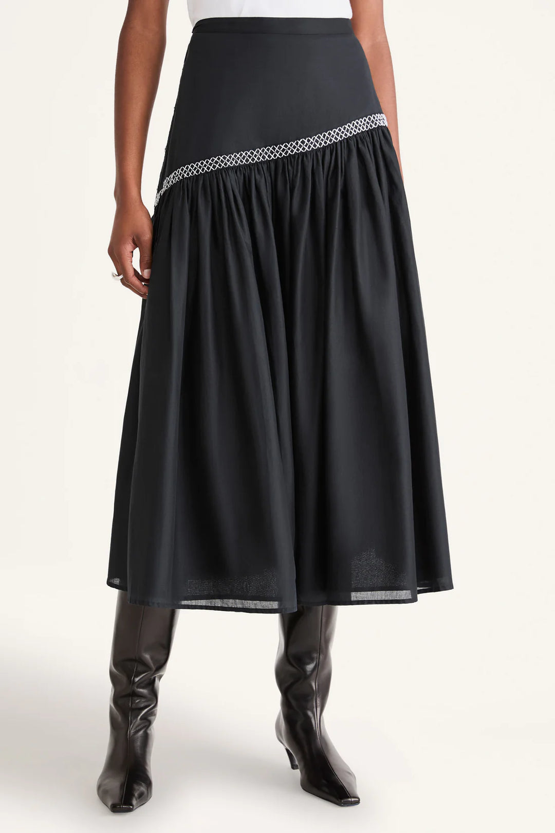 Elinga Skirt in Black