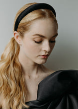 Load image into Gallery viewer, Tori headband in satin