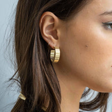 Load image into Gallery viewer, Odessa 1&quot; Earrings